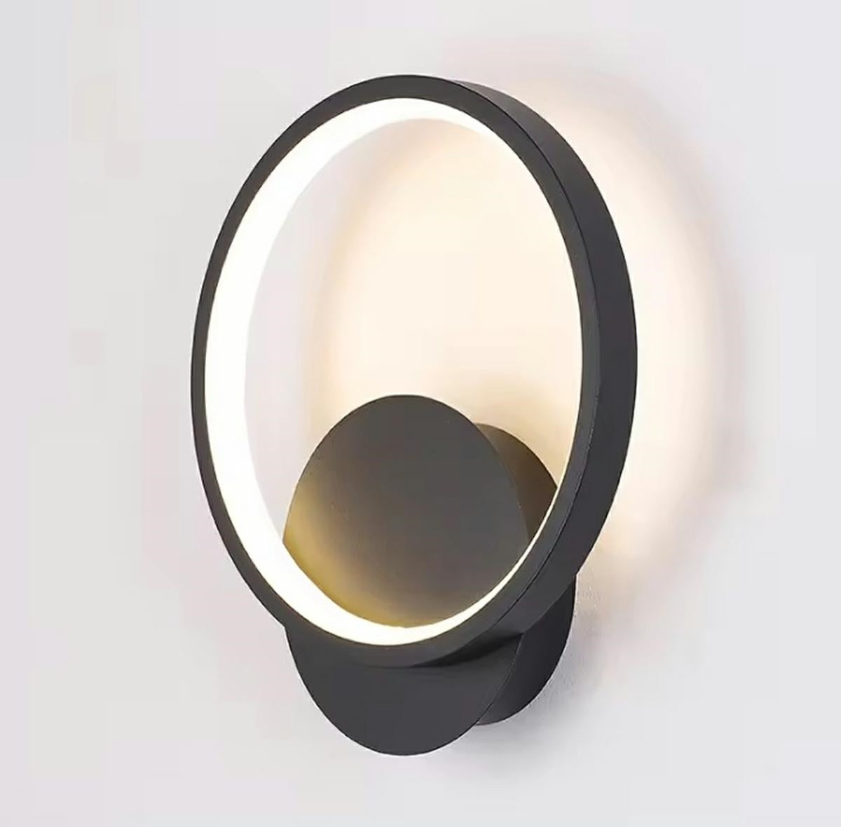 LED sieninis šviestuvas