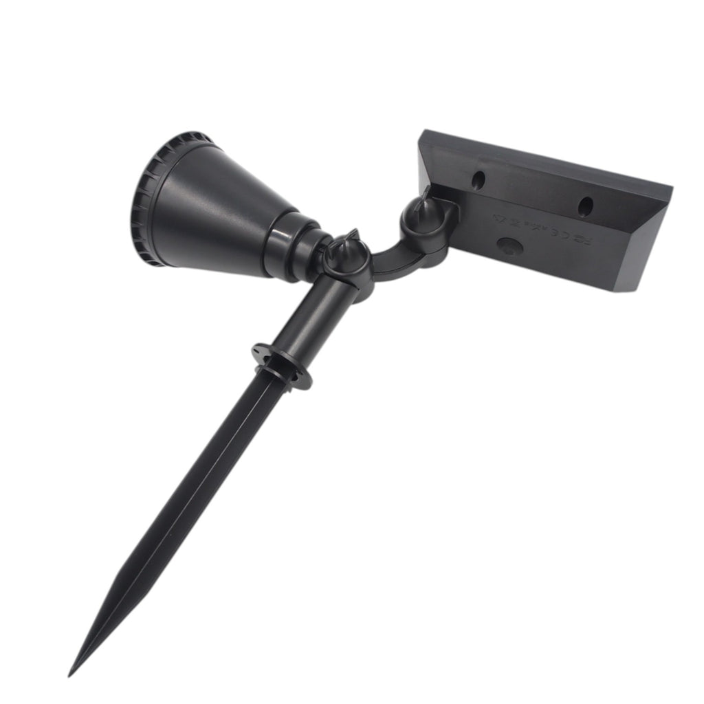 LED sodo kryptinis šviestuvas