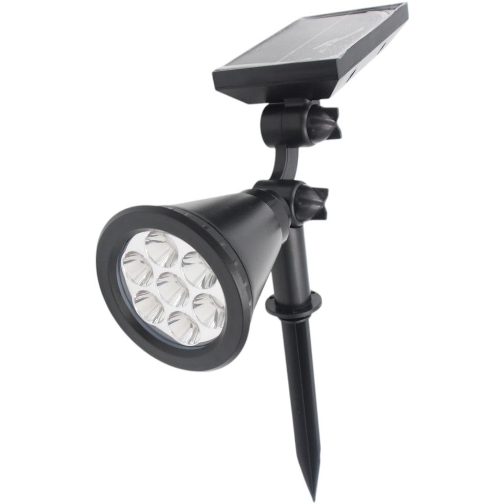 LED sodo kryptinis šviestuvas