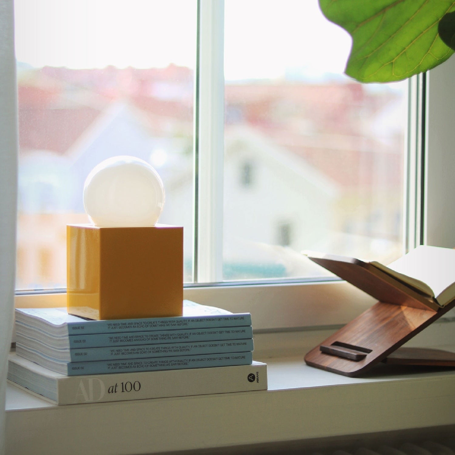 Stalinis šviestuvas Bob 14 Yellow